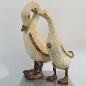 Set of 2 decorative ducks